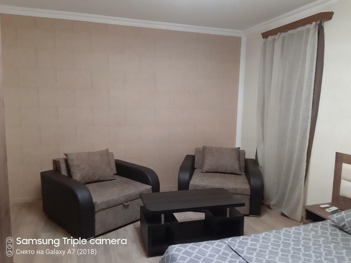 Georgi Apartament 2 Apartment Tbilisi Luaran gambar